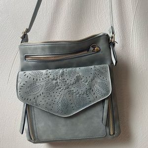 VR NYC zip closure crossbody purse